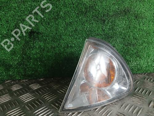 Used Left front indicator TOYOTA AVENSIS (_T22_) 2.0 D-4D (CDT220_, CDT220R) (110 hp) 33177472