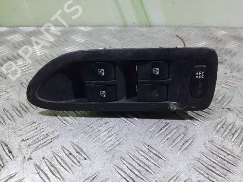 Used Left front window switch RENAULT LAGUNA II (BG0/1_) [2001-2007]  6435965