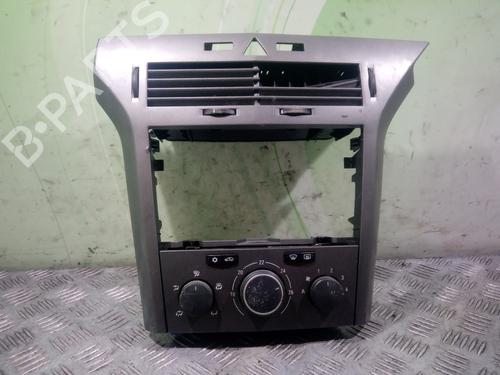 climate-control-opel-astra-h-a04-331985437-con-rejilla-rota-2004-2005-2006-2007-2008-2009-2010-2011-2012-2013-2014-10311772 main image