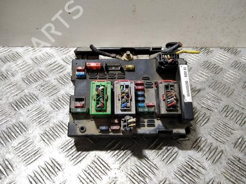 Used Fuse box Fuse box PEUGEOT 307 (3A/C) 2.0 HDi 90 (90 hp) 33818385 33818385