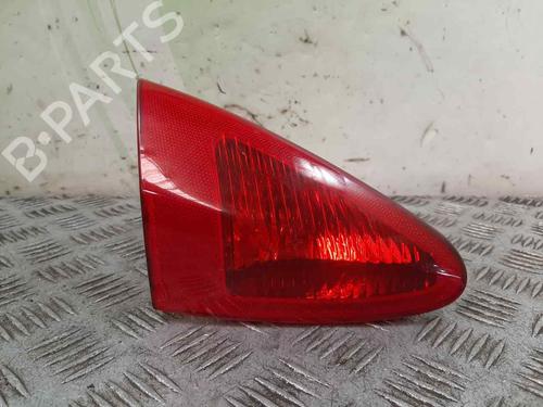Used Left tailgate light ALFA ROMEO 147 (937_) 1.9 JTD (937.AXD1A, 937.BXD1A, 937.AXV1A, 937.BXB1A,... (115 hp) 18642968