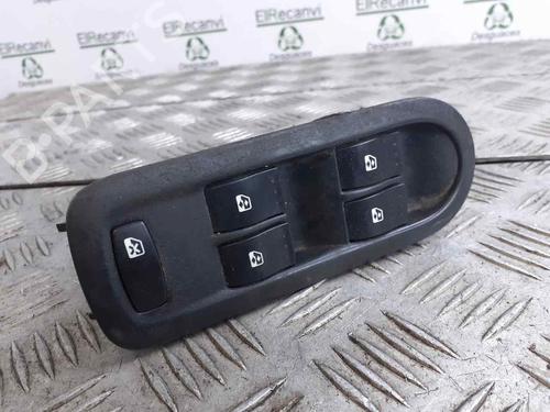 Venstre fortil elrude kontakt RENAULT MEGANE II Estate (KM0/1_) 1.5 dCi (KM0F, KM0T, KM2B) (82 hp) 6711206