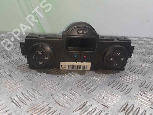 Used Climate control RENAULT MEGANE II (BM0/1_, CM0/1_) 1.5 dCi (BM0F, BM0T, BM2B, CM0F, CM0T) (82 hp) 7219847
