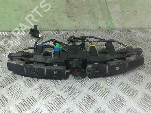 Warnblinkschalter für SSANGYONG RODIUS I [2005-2025]  20928651
