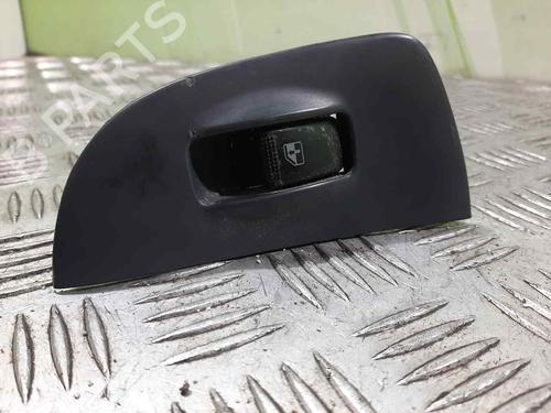 Used Left rear window switch HYUNDAI ELANTRA III (XD) 1.6 (107 hp) 8694299