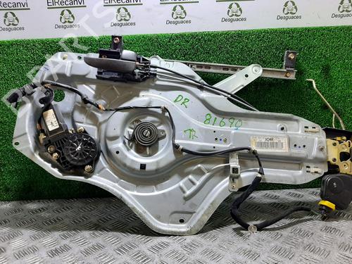 Used Rear right window mechanism HYUNDAI ELANTRA III (XD) 2.0 CRDi (113 hp) 22810427
