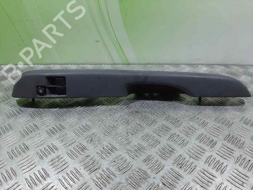 Used Left front window switch NISSAN MICRA II (K11) 1.0 i 16V (K11) (54 hp) 6971802