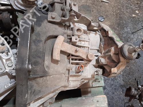 Boîte de vitesses RENAULT MASTER II Van (FD) 2.5 dCi 100 (FD0U, FD0V, FD3U, FD3V, FD8U, FD8V) | BP26223247M3