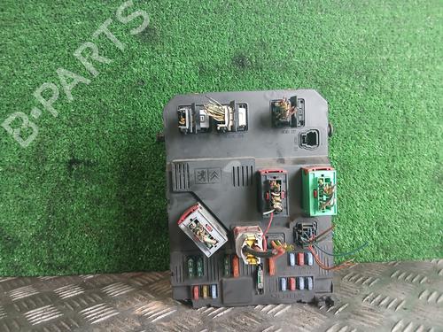 Sikringsdåse PEUGEOT 206 CC (2D) 1.6 16V (2DNFUF, 2DNFUR) (109 hp) 32330943