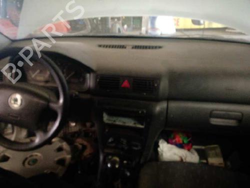 Türschloss rechts vorne SKODA OCTAVIA I (1U2) 1.9 TDI | BP4541400C97