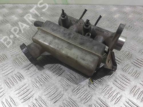 Used Brake master cylinder HYUNDAI H-1 / STAREX Bus (A1) 2.5 TD (80 hp) 6894214