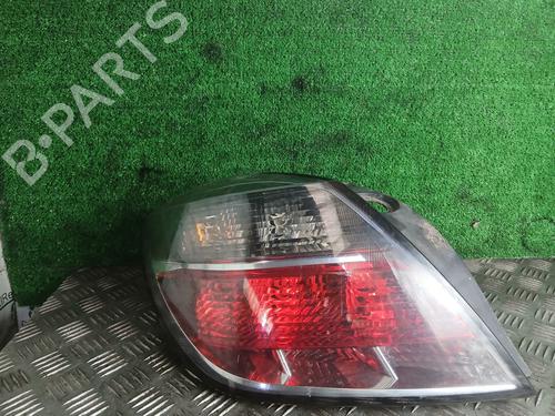 left-taillight-opel-astra-h-gtc-a04-2005-2006-2007-2008-2009-2010-32479446 main image