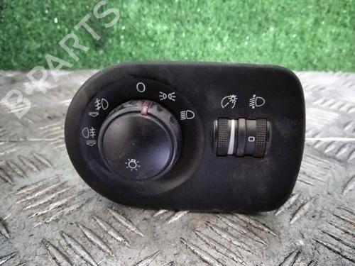 Used Headlight switch SEAT LEON (1P1) [2005-2013]  22616881