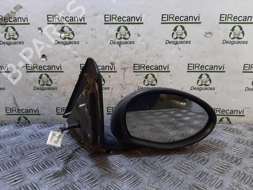 Retrovisor direito Retrovisor direito ALFA ROMEO 147 (937_) 1.6 16V T.SPARK (937.AXA1A, 937.AXB1A, 937.BXB1A) (120 hp) 18707301 18707301