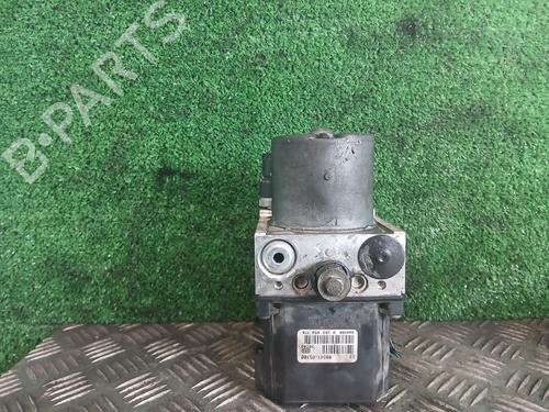 Used ABS pump TOYOTA AVENSIS (_T25_) 2.2 D-4D (ADT251_, ADT251R) (150 hp) 32453534