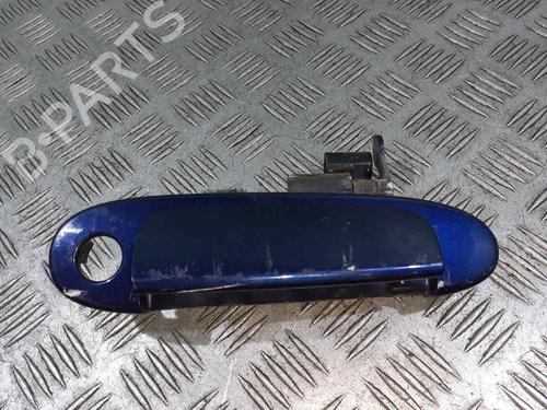 Maniglia esterna anteriore destra TOYOTA YARIS (_P1_) 1.0 (SCP10_, SCP10R) (68 hp) 8233422