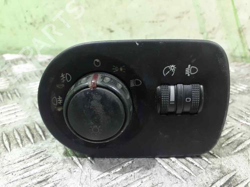 Used Headlight switch SEAT LEON (1P1) [2005-2013]  11943159