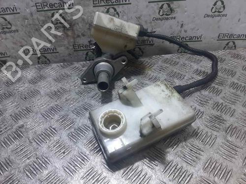 Used Brake master cylinder Brake master cylinder CITROËN C4 Picasso I MPV (UD_) [2006-2015] 16646290 16646290