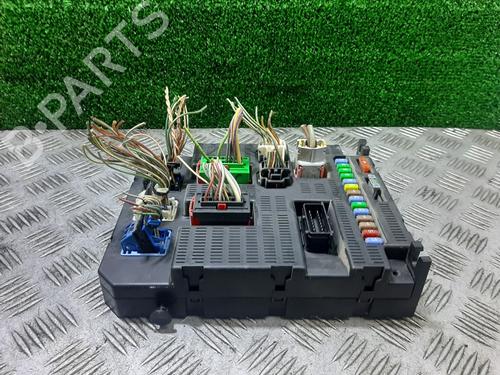 Used Fuse box CITROËN C4 I (LC_) [2004-2014]  21684880