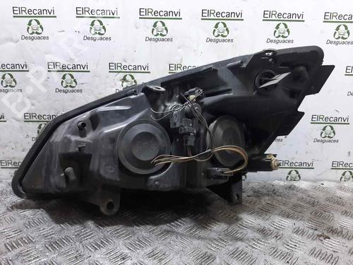 Right headlight RENAULT SCÉNIC II (JM0/1_) | BP15618913C29