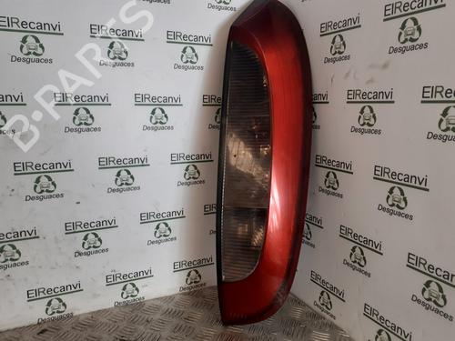 Używane Lampa tylna prawa OPEL CORSA C (X01) [2000-2009]  13691923
