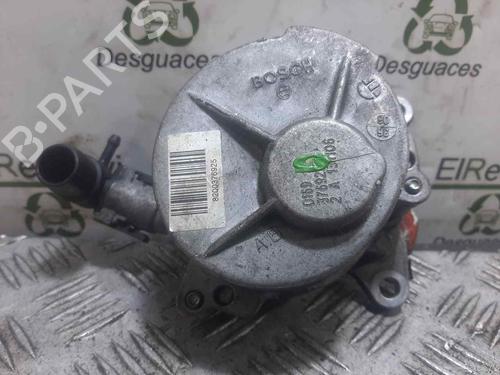 Used Vacuum pump RENAULT ESPACE IV (JK0/1_) 2.0 dCi (JK01, JK02, JK1J, JK1K, JK1H) (150 hp) 12238844