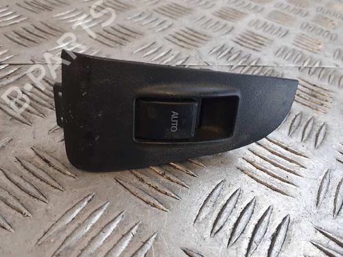 Interrupteur de vitre arrière gauche TOYOTA AVENSIS Saloon (_T25_) 2.0 D-4D (CDT250_, CDT250R) (116 hp) 5650095