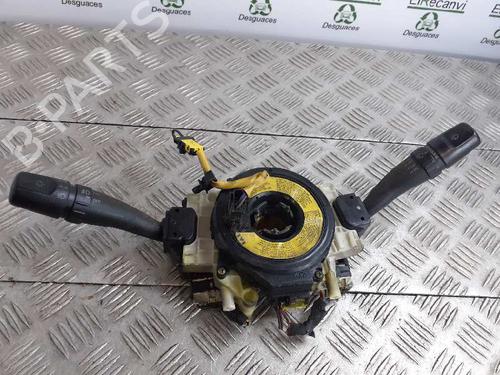 Used Switch HYUNDAI ELANTRA III (XD) 1.6 (107 hp) 5870784