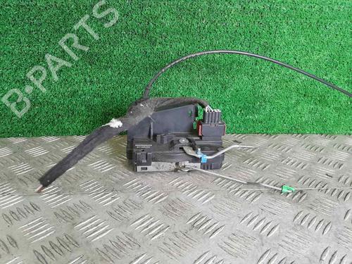 Used Front left lock NISSAN PRIMASTAR Bus (X83) [2001-2025]  21129378