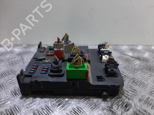 Used Fuse box PEUGEOT 206 Hatchback (2A/C) 1.4 HDi eco 70 (68 hp) 30601871