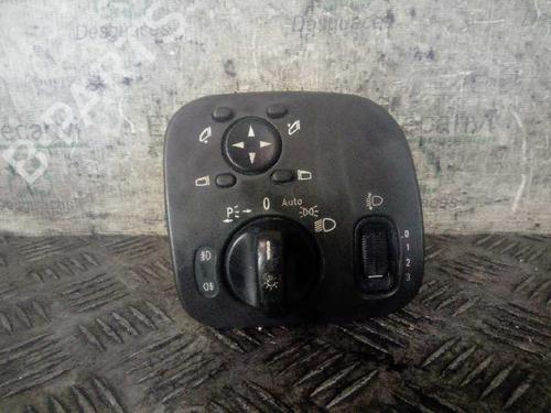 Commande de phare MERCEDES-BENZ C-CLASS (W203) C 220 CDI (203.006) (136 hp) 10197254