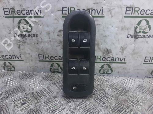 Used Left front window switch RENAULT SCÉNIC II (JM0/1_) [2003-2010]  15482134