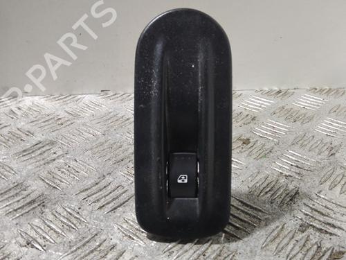 Used Right front window switch NISSAN INTERSTAR Van (X70) dCI 90 (90 hp) 30640557