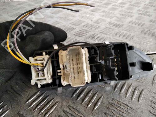 Left front window switch RENAULT LAGUNA II (BG0/1_) | BP15779674I27