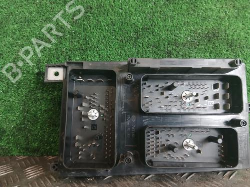 Fuse box OPEL ASTRA H GTC (A04) 1.9 CDTI (L08) | BP31952471E1