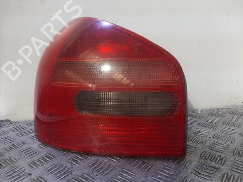 Farolim esquerdo Farolim esquerdo AUDI A3 (8L1) 1.8 (125 hp) 36239996 36239996