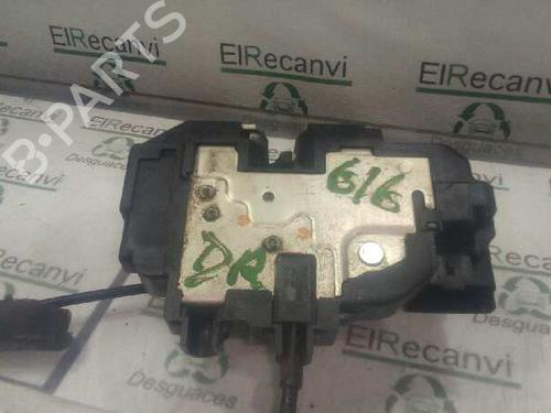 Used Front right lock NISSAN MICRA III (K12) 1.2 16V (65 hp) 4525679