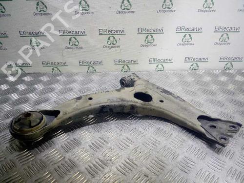 Used Right front suspension arm TOYOTA COROLLA Verso (ZER_, ZZE12_, R1_) 2.2 D-4D (AUR10_, AUR10R) (136 hp) 4538273