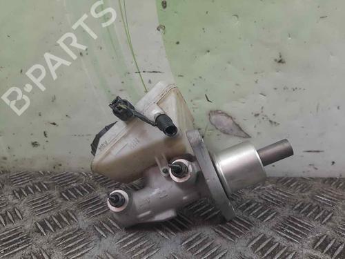 Used Brake master cylinder MINI MINI (R50, R53) One (90 hp) 17616787
