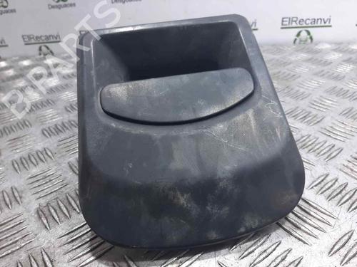 Højre fortil udvendigt håndtag IVECO DAILY III Van 35 S 11 V,35 C 11 V (106 hp) 13616658