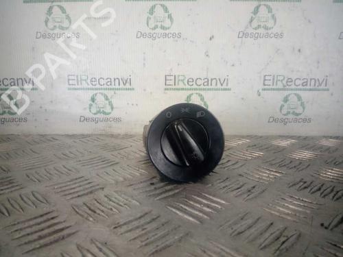 Used Headlight switch VW GOLF IV (1J1) 1.9 TDI (90 hp) 4545602