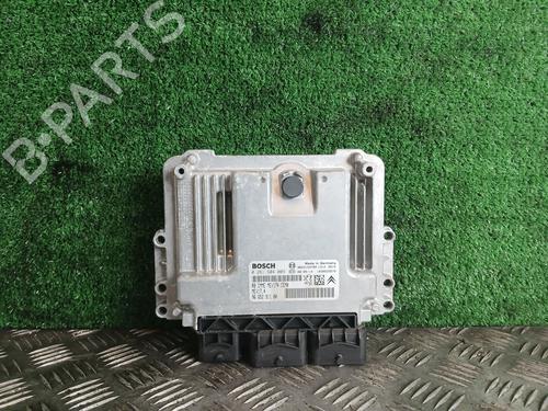 Used Engine control unit (ECU) Engine control unit (ECU) PEUGEOT 207 CC (WD_) 1.6 16V (120 hp) 33272340 33272340