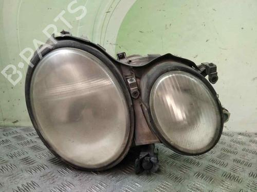 Used Right headlight MERCEDES-BENZ CLK (C208) CLK 200 Kompressor (208.344) (163 hp) 19698837