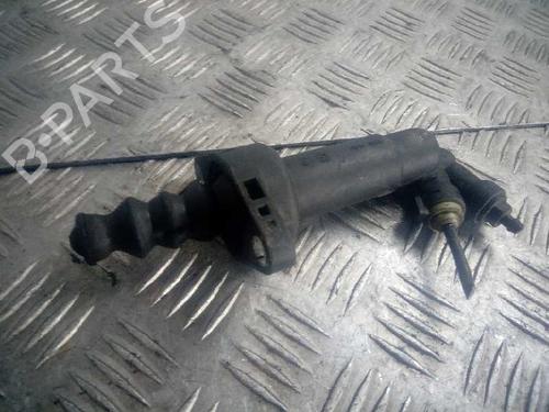 Used Clutch slave cylinder VW TRANSPORTER T4 Van (70A, 70H, 7DA, 7DH) [1990-2003]  14355834