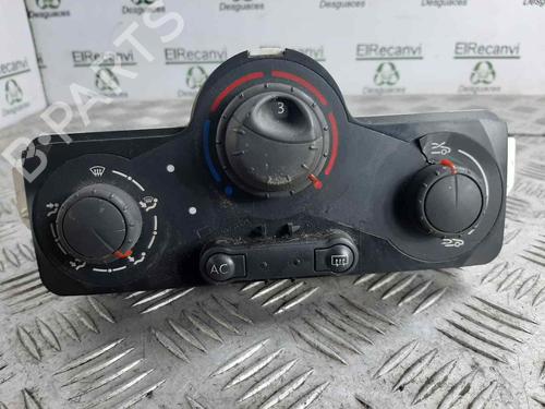 Airco bedieningspaneel RENAULT CLIO III (BR0/1, CR0/1) [2005-2014]  8588894