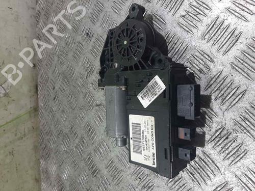 Moteur de lève-vitre avant gauche PEUGEOT 307 Break (3E) [2002-2009]  12170861