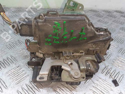 Venstre foran lås SKODA OCTAVIA I Combi (1U5) 1.9 TDI (110 hp) 8196035