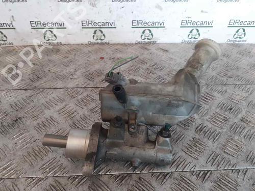 Used Brake master cylinder RENAULT CLIO III (BR0/1, CR0/1) [2005-2014]  13634863