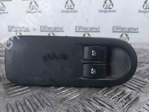 Venstre fortil elrude kontakt RENAULT MEGANE II Estate (KM0/1_) 1.5 dCi (KM02, KM13) (101 hp) 11223424