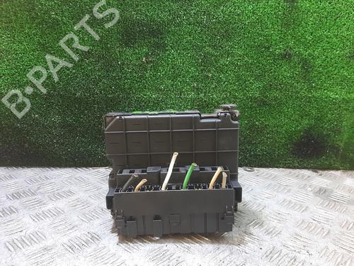 Used Fuse box PEUGEOT 307 Break (3E) [2002-2009]  28439038